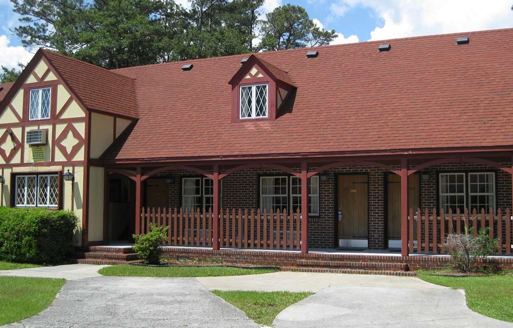 Elizabethan Inn Manteo Exterior photo